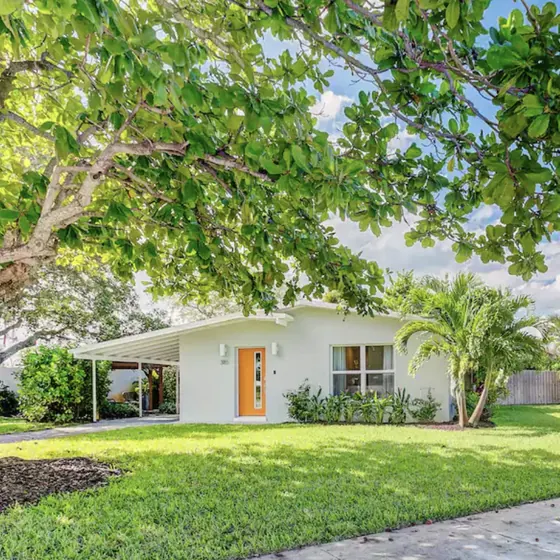 Hibiscus House, a West Palm BnBs vacation rental in West Palm Beach